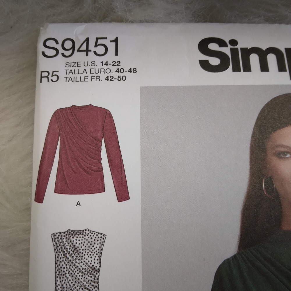 SIMPLICITY S9451 Sz 14-22 Misses Knit Tops W/ Rouching On Side And Shoulder - Picture 2 of 5